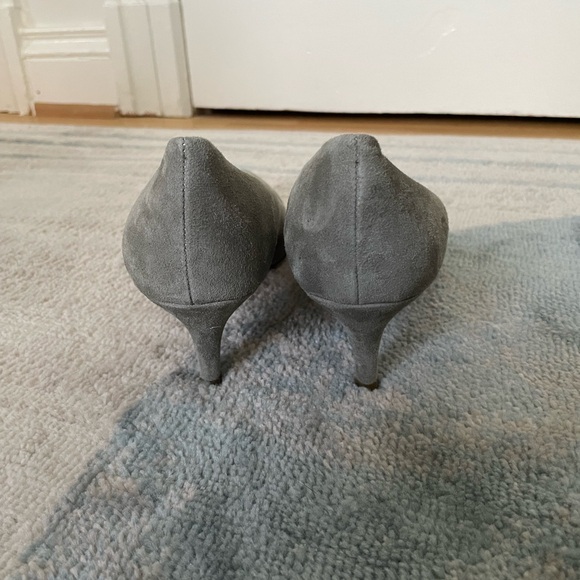 J. Crew Gray Suede Kitten Heel - Picture 8 of 9